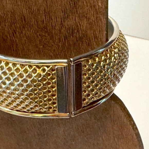 Mesh Bangle, Sarah Coventry Hinged Bracelet - Picture 6 of 9